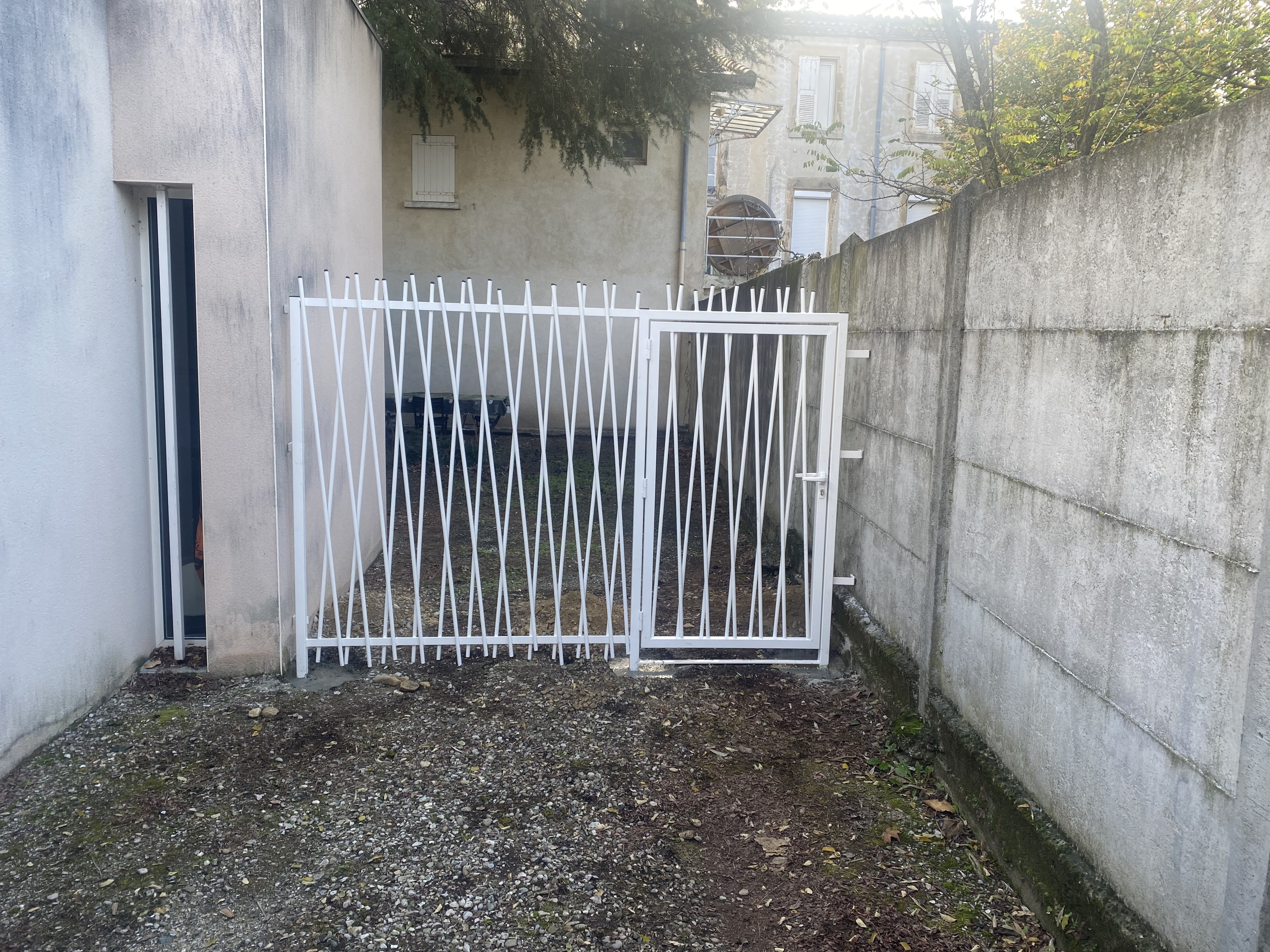 Cloture et portillon