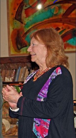 Marie-Odile-debout