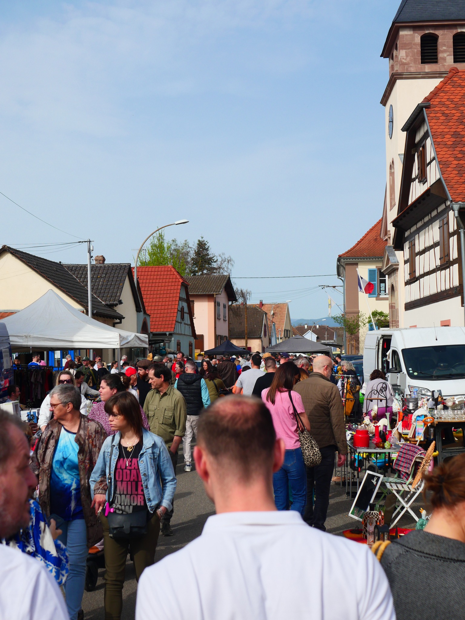 La grand rue vers l eglise