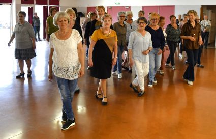 Alpeclatsdedanse photo groupe danse en ligne