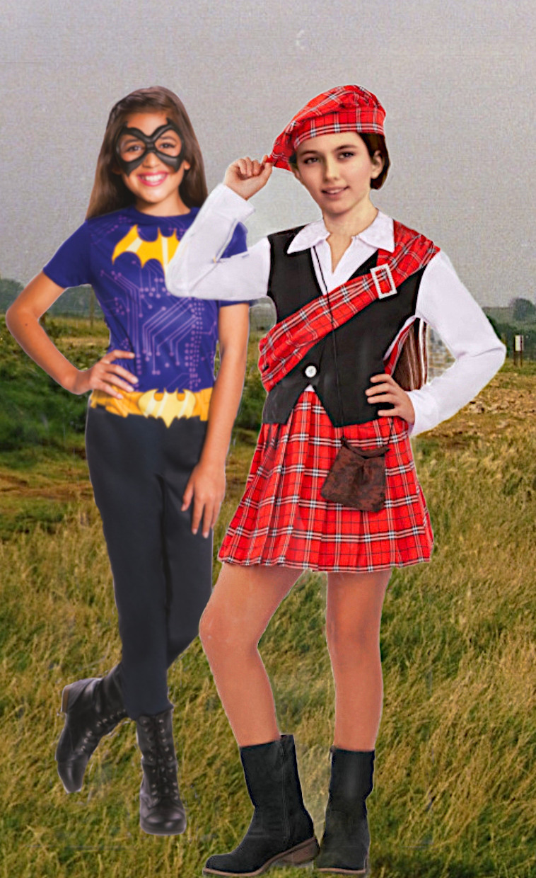 Daphné en batgirl et Erica en highlander, le kilt lui va bien. Daphné va finir par transformer le garçon manqué en fille.