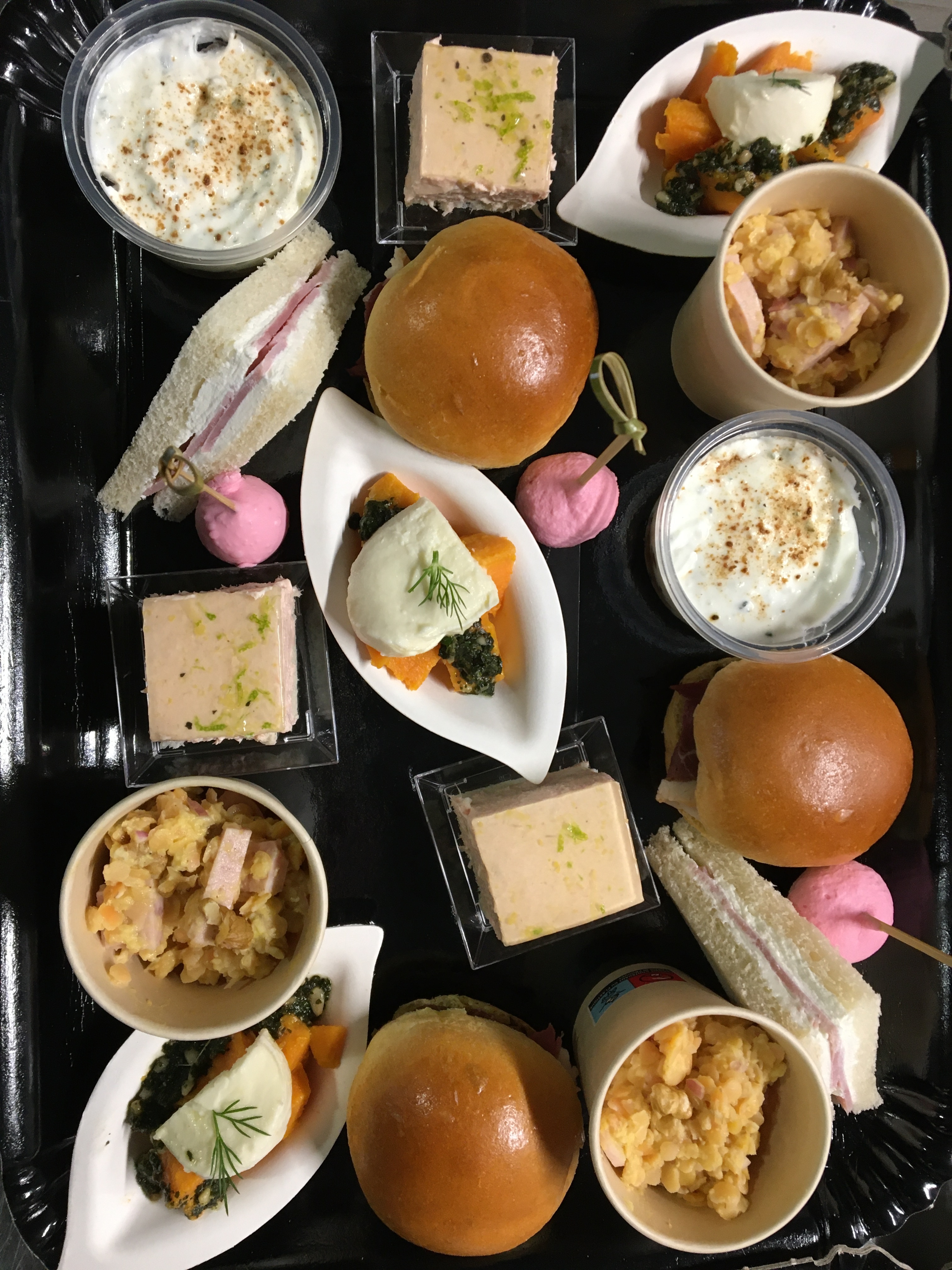 Apero-bourgoin-coktail-reception-location-francis-vera-like-eat-traiteur