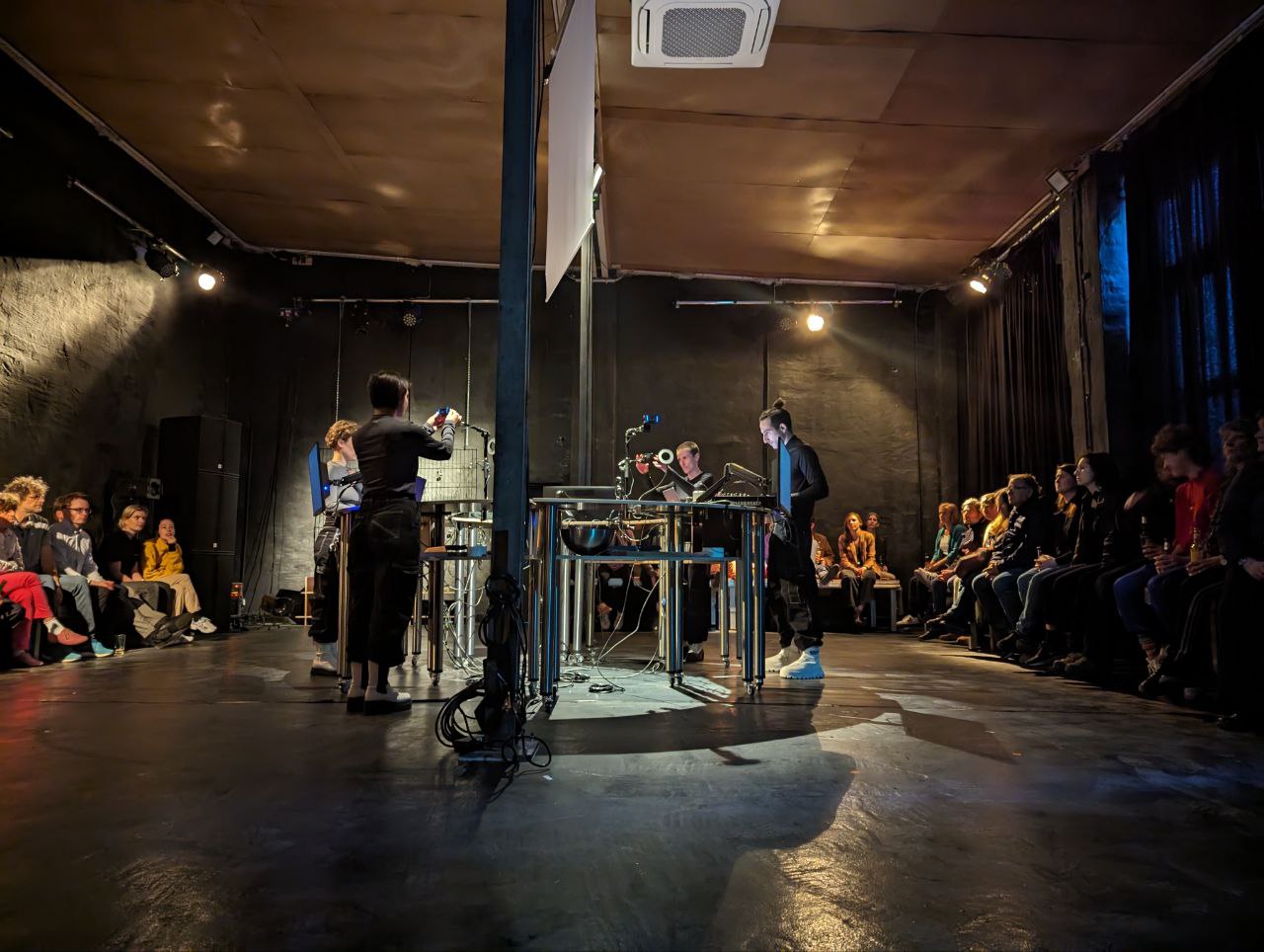 Photo 2024 04 12 20 53 28