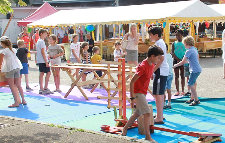 Arbemo-Jeux-en-bois-FestivalQuartierLibre-2022-AssoHetre-Tousdroitsreserves-2-