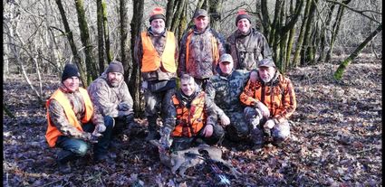 Photo de trophe groupe de chasseurs