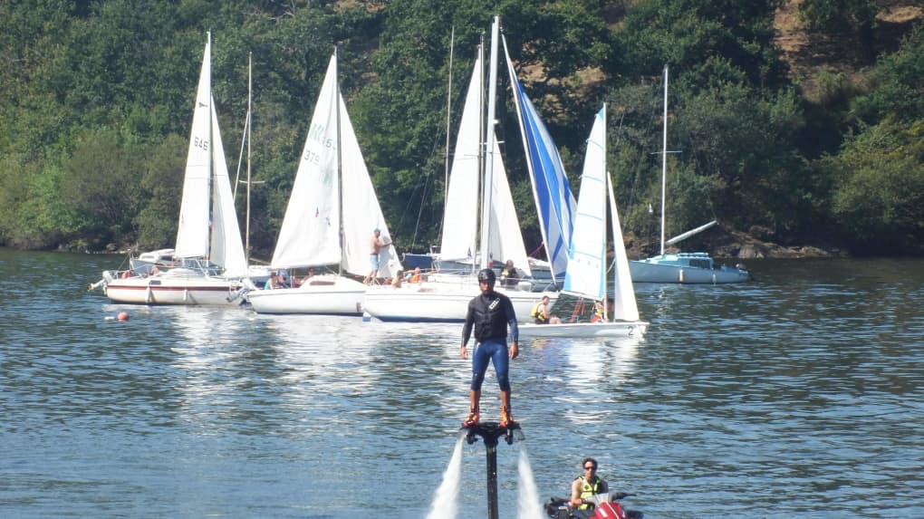 Fete-du-lac-accrobaties-nautiques
