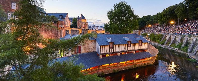 Vannes remparts port