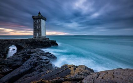 Brittany france lighthouse sea clouds dusk 1920x1200
