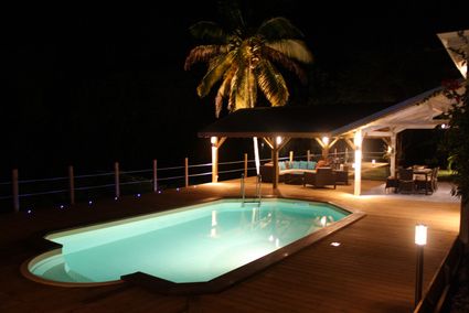 Piscine bois avec terrasse