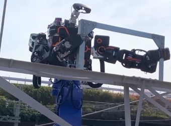 Robot humanoïde en service
