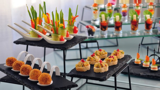 Les buffets déjeuners pour les séminaires : une formule gagnante pour vos événements professionnels
