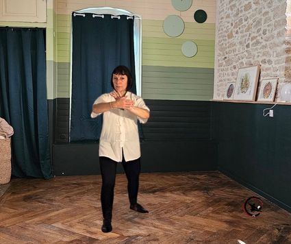 Cours qigong cours taichi cours collectifs petit groupe bourgoin ame artdumieuxetre adeline viviant 2024 09 4 5