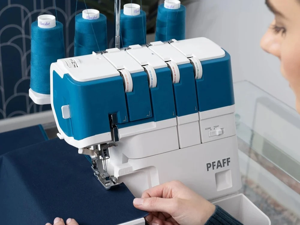 Surjeteuse-pfaff-tours-37
