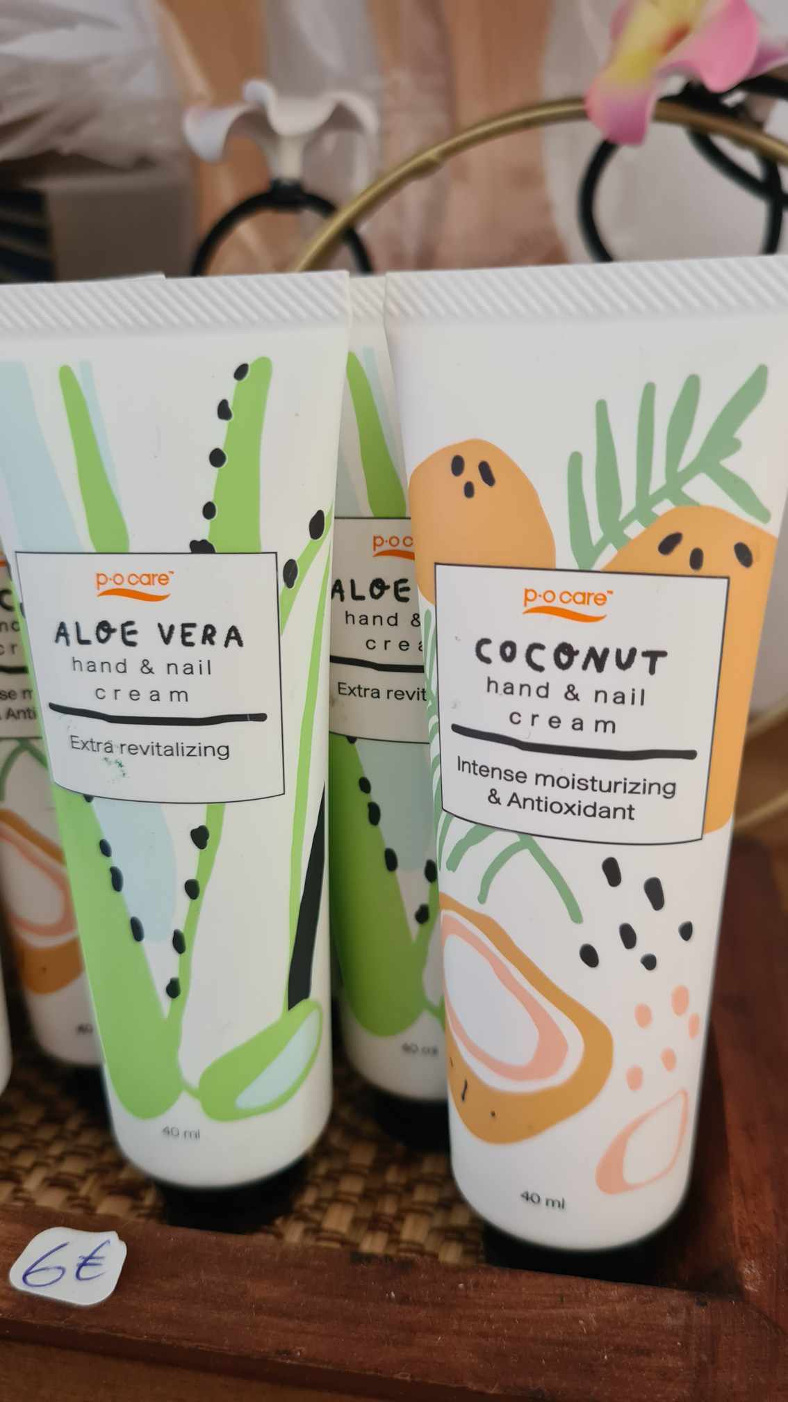 Crème hydratante pour les mains en vente chez Lit'Dromassage 