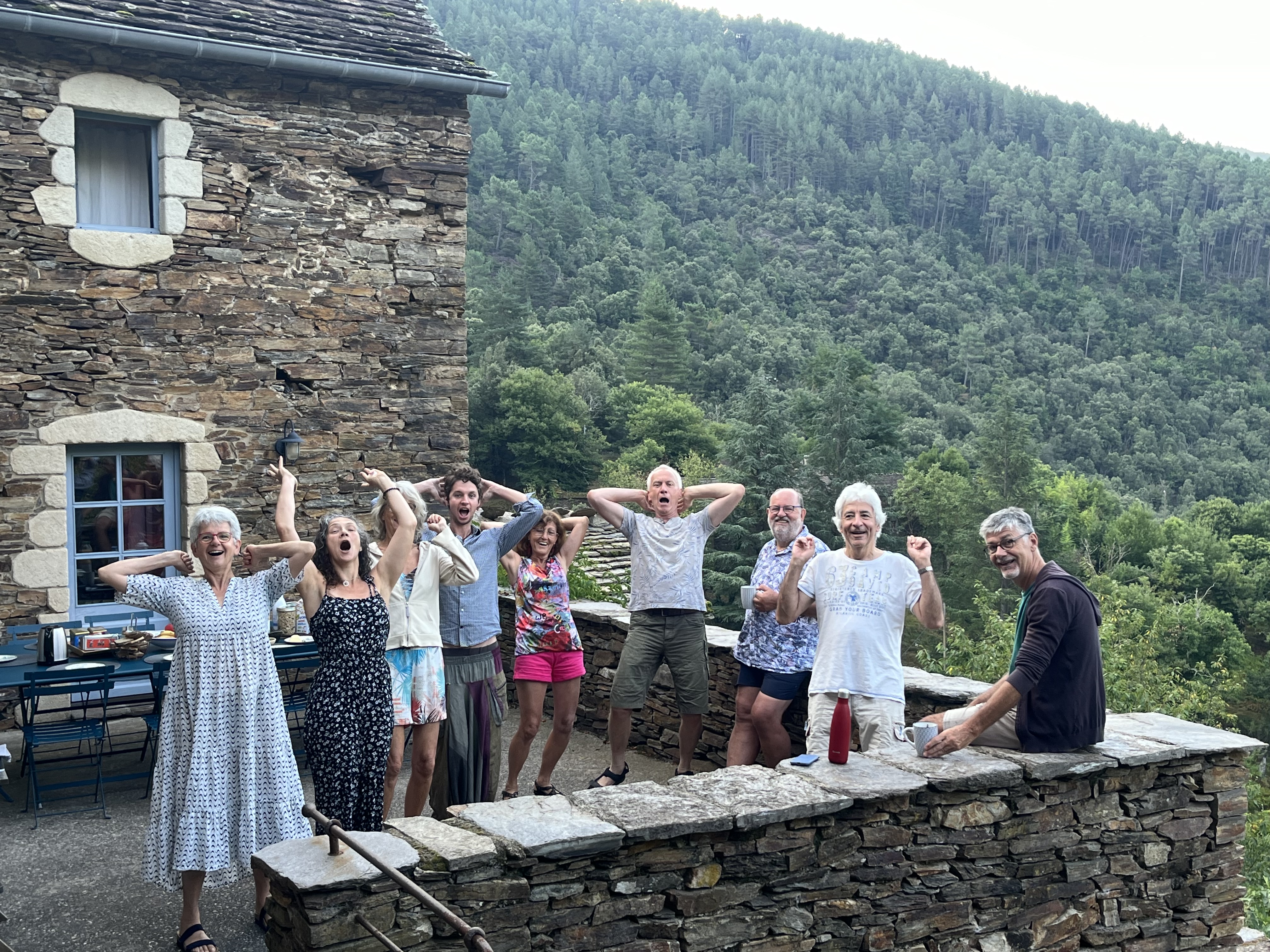 Tout le monde terrasse de ma fene tre