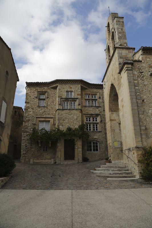 Rousset 4 