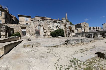 Arles 1 