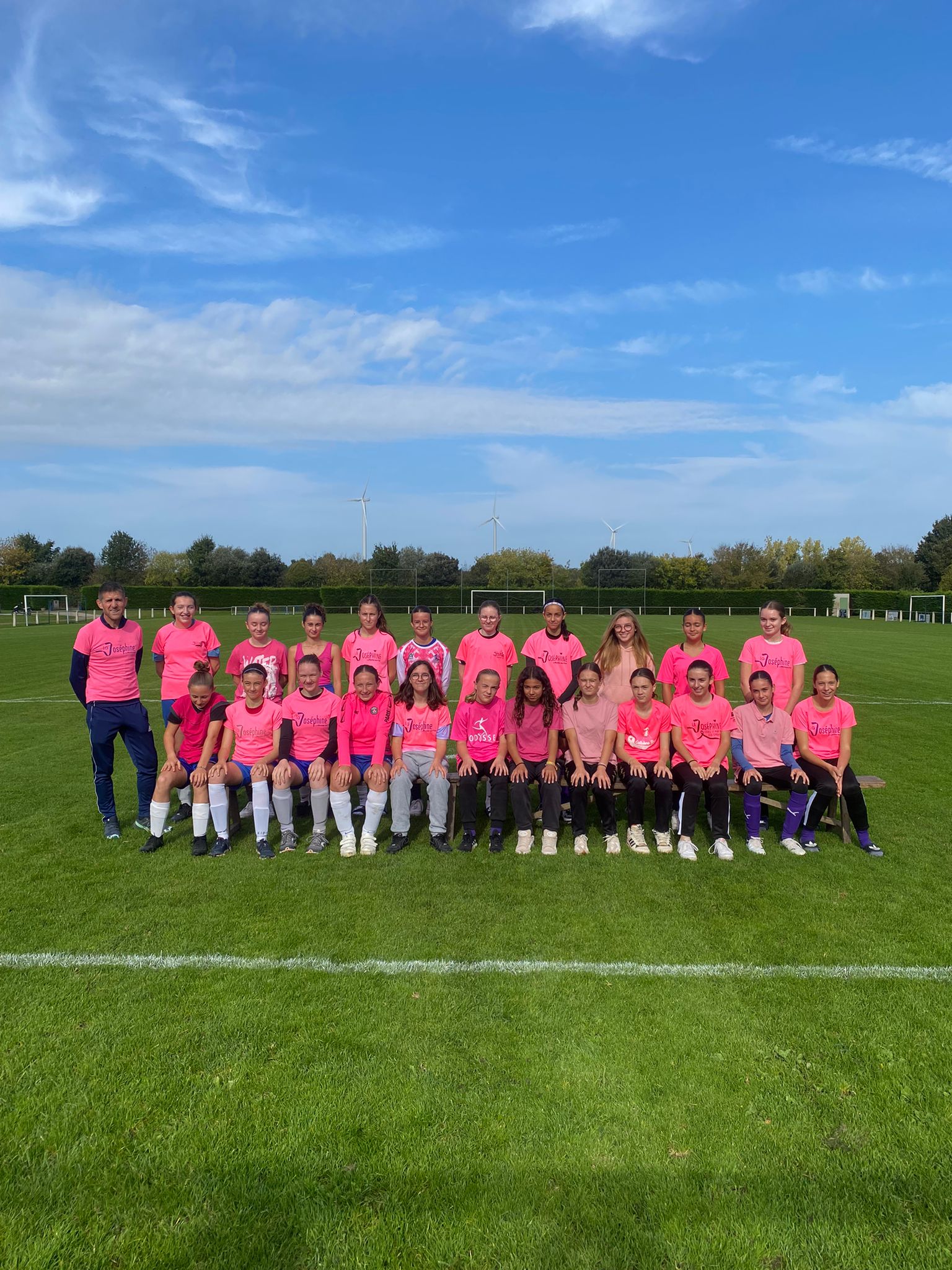 Octobre-rose-les-filles-de-Commequiers
