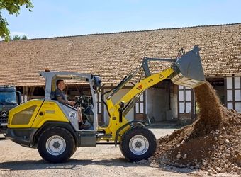 Wacker Neuson complète