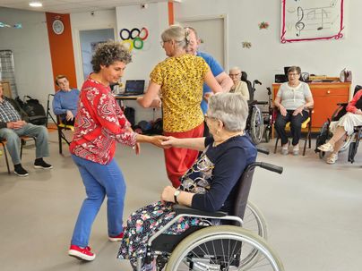 7ciek temps fort danse en ehpad atelier