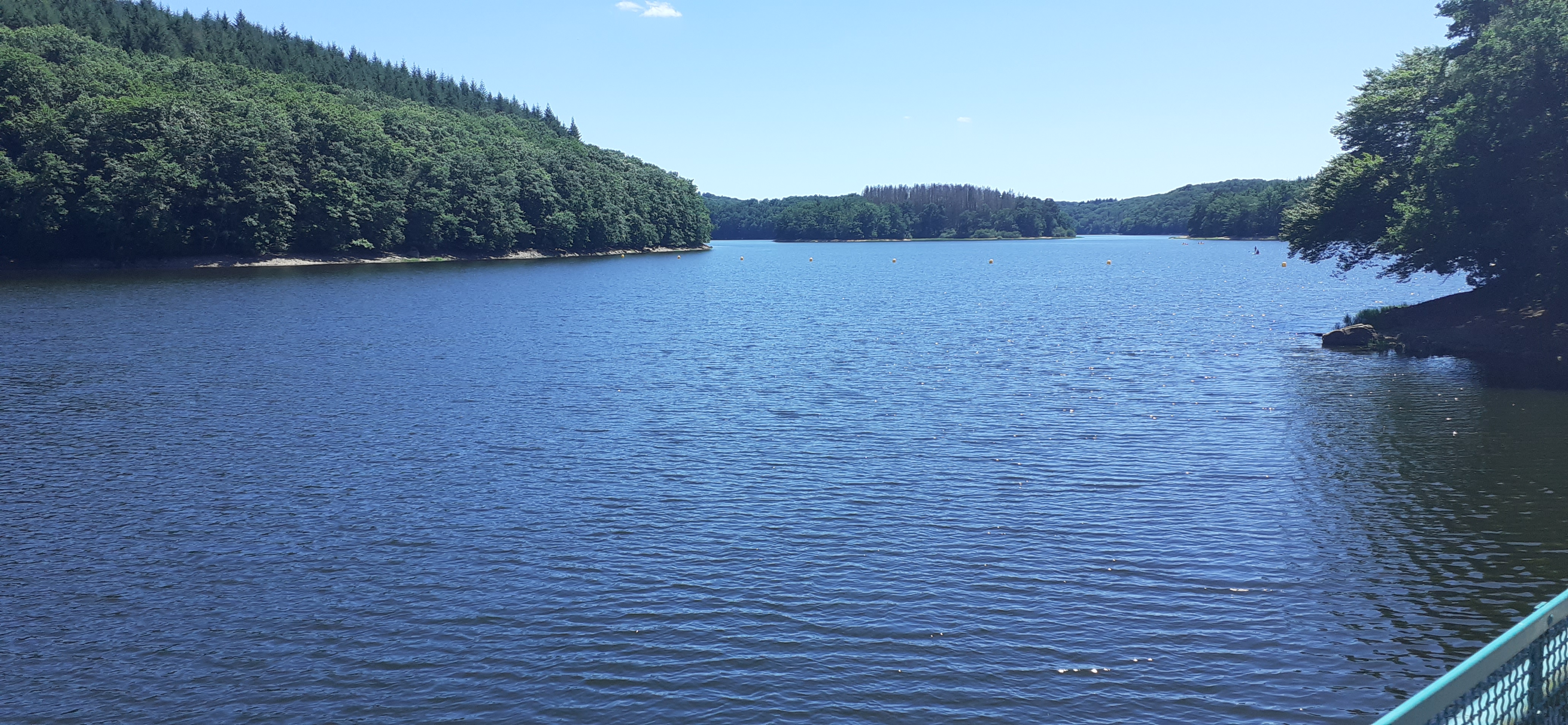 Lac de Pannecière