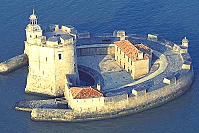 Tourisme-4b1-Fort-Louvois-entree-du-Pont