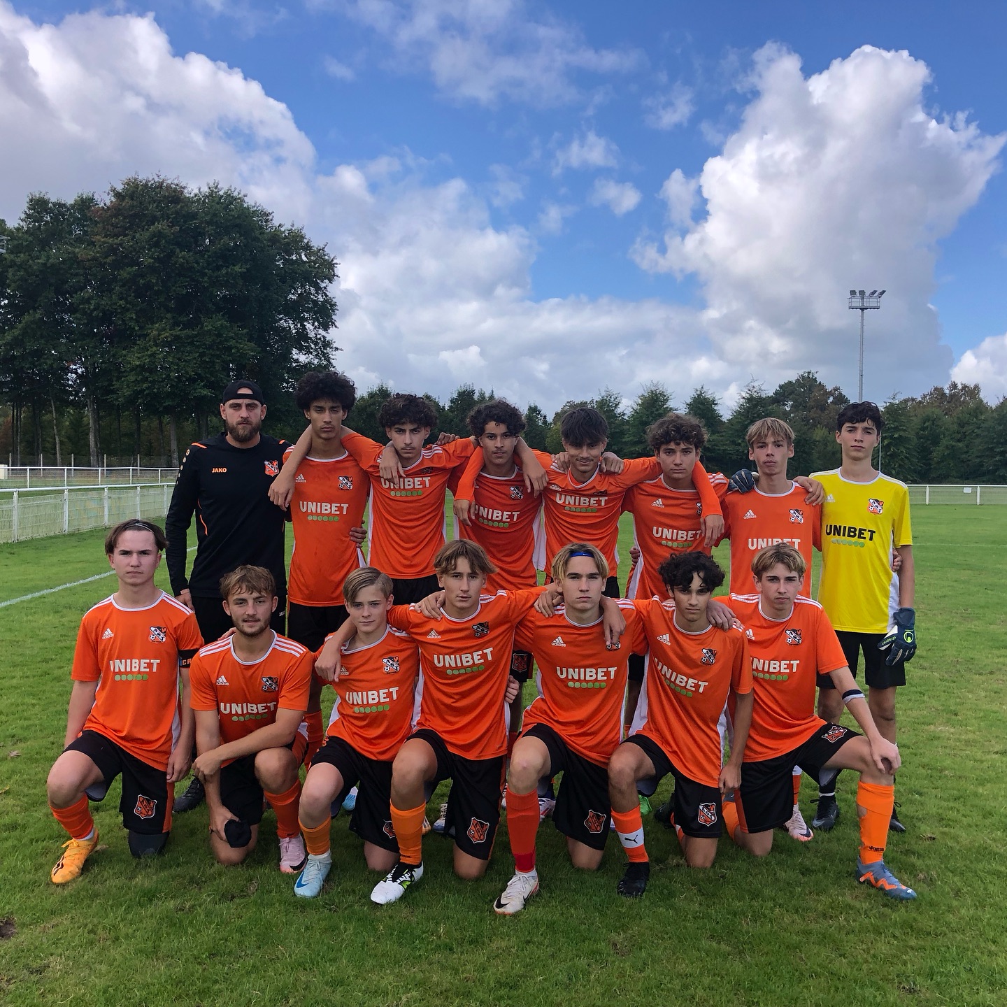 U17-1