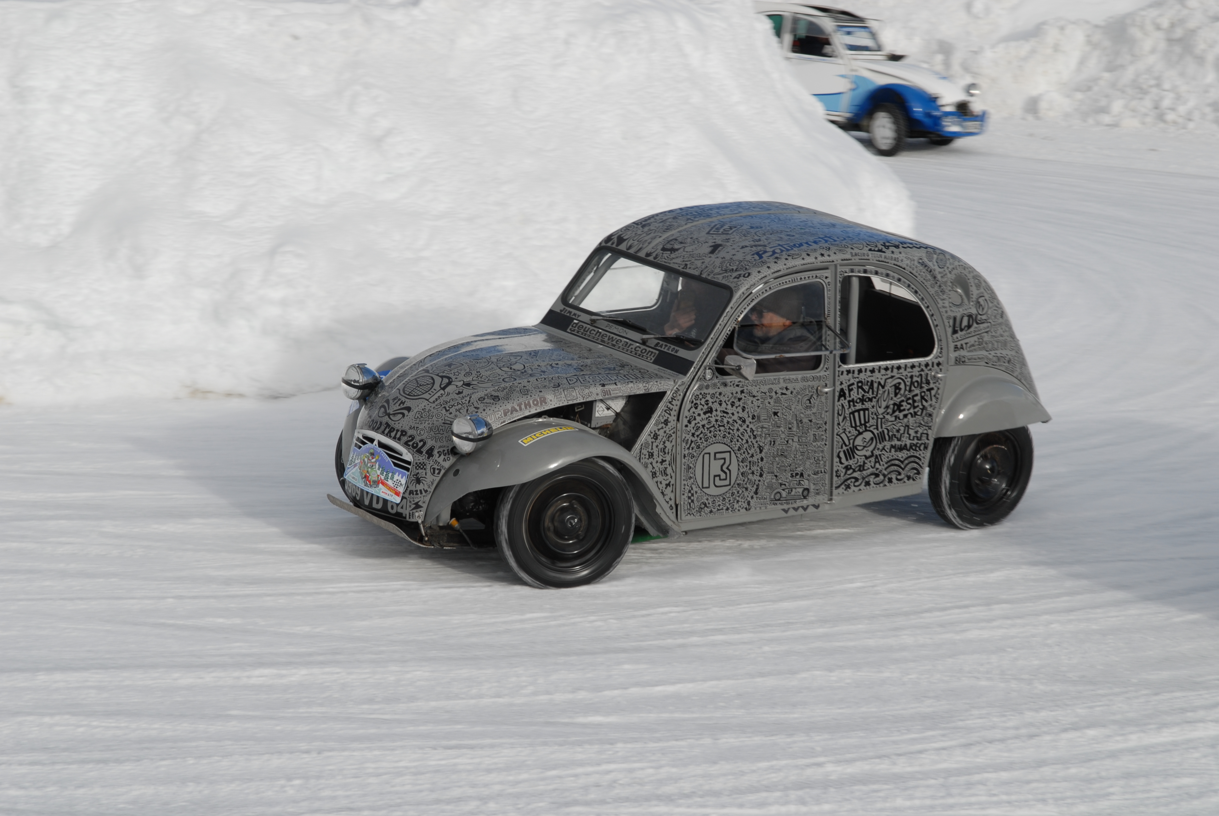 Deudeuche grise roo 2430