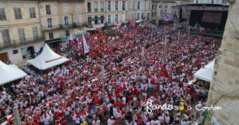 Direction le festival "Bandas à Condom"