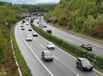 Autoroute A412 se précise