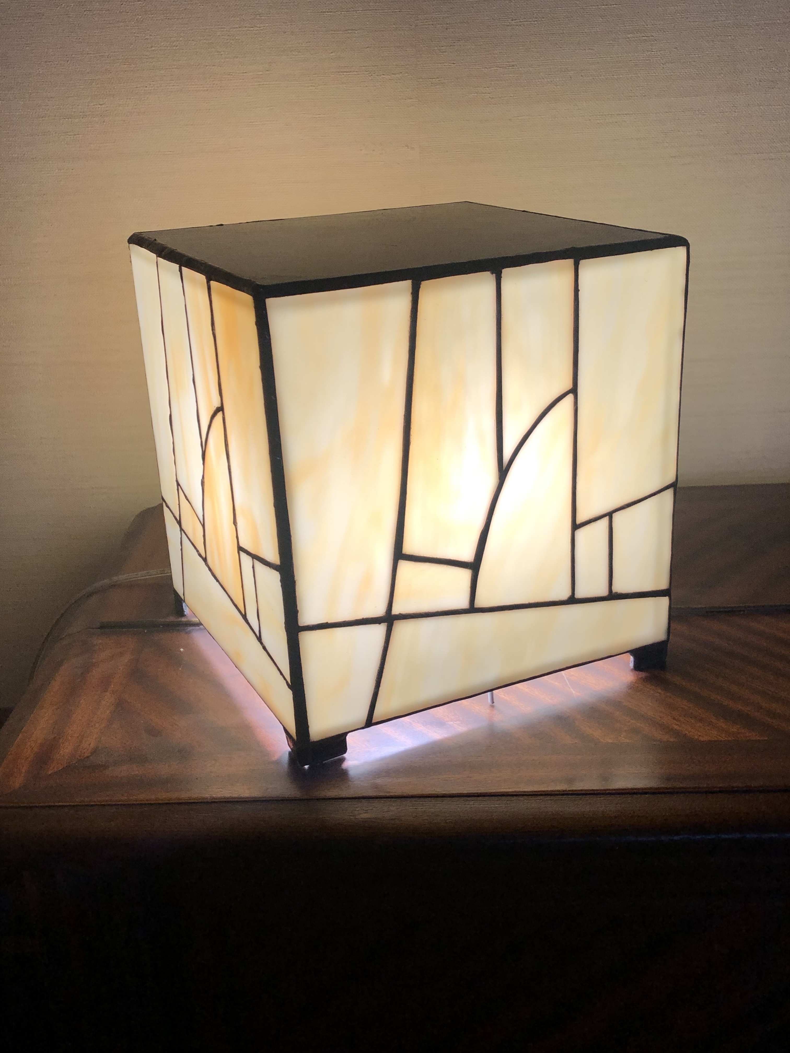 30cremosa la dame de verre montelimar france