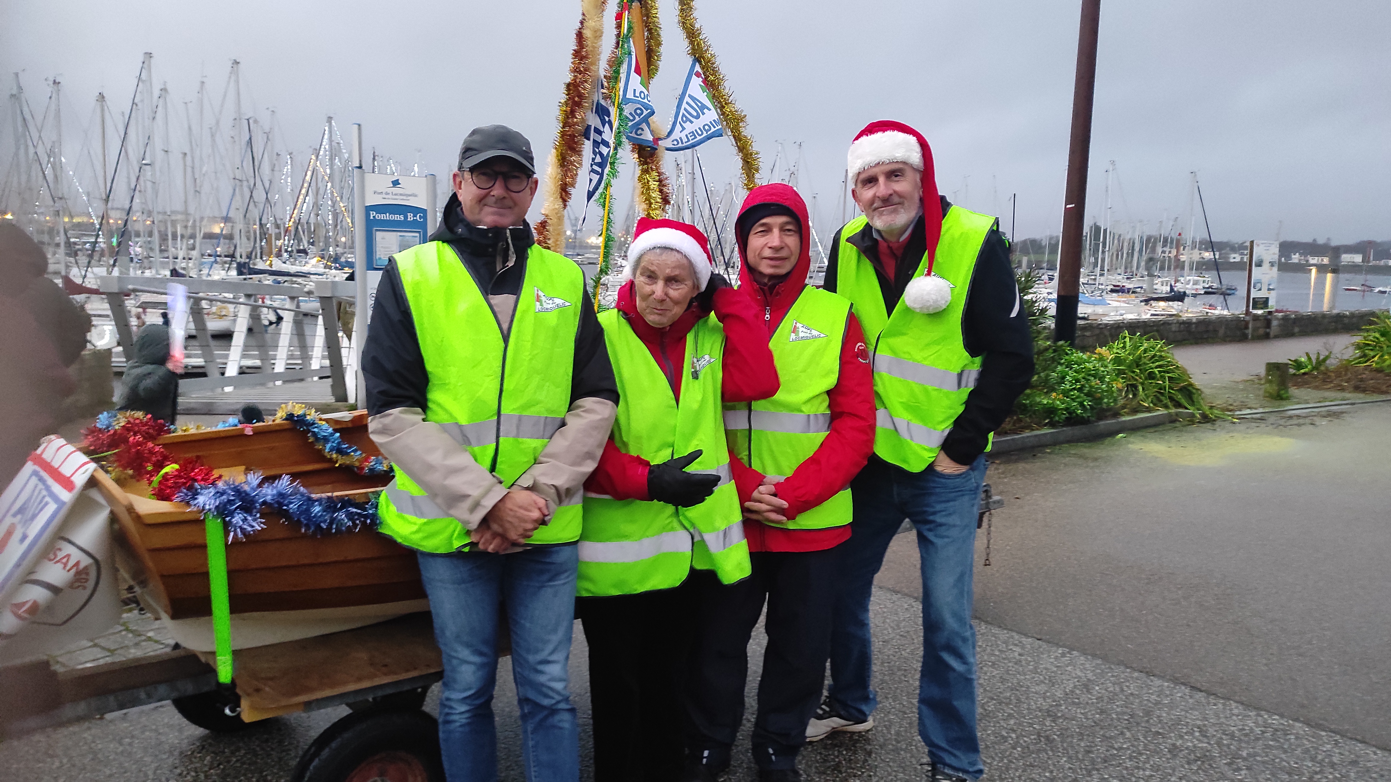 Arrivée du Père Noël au port de Sainte Catherine