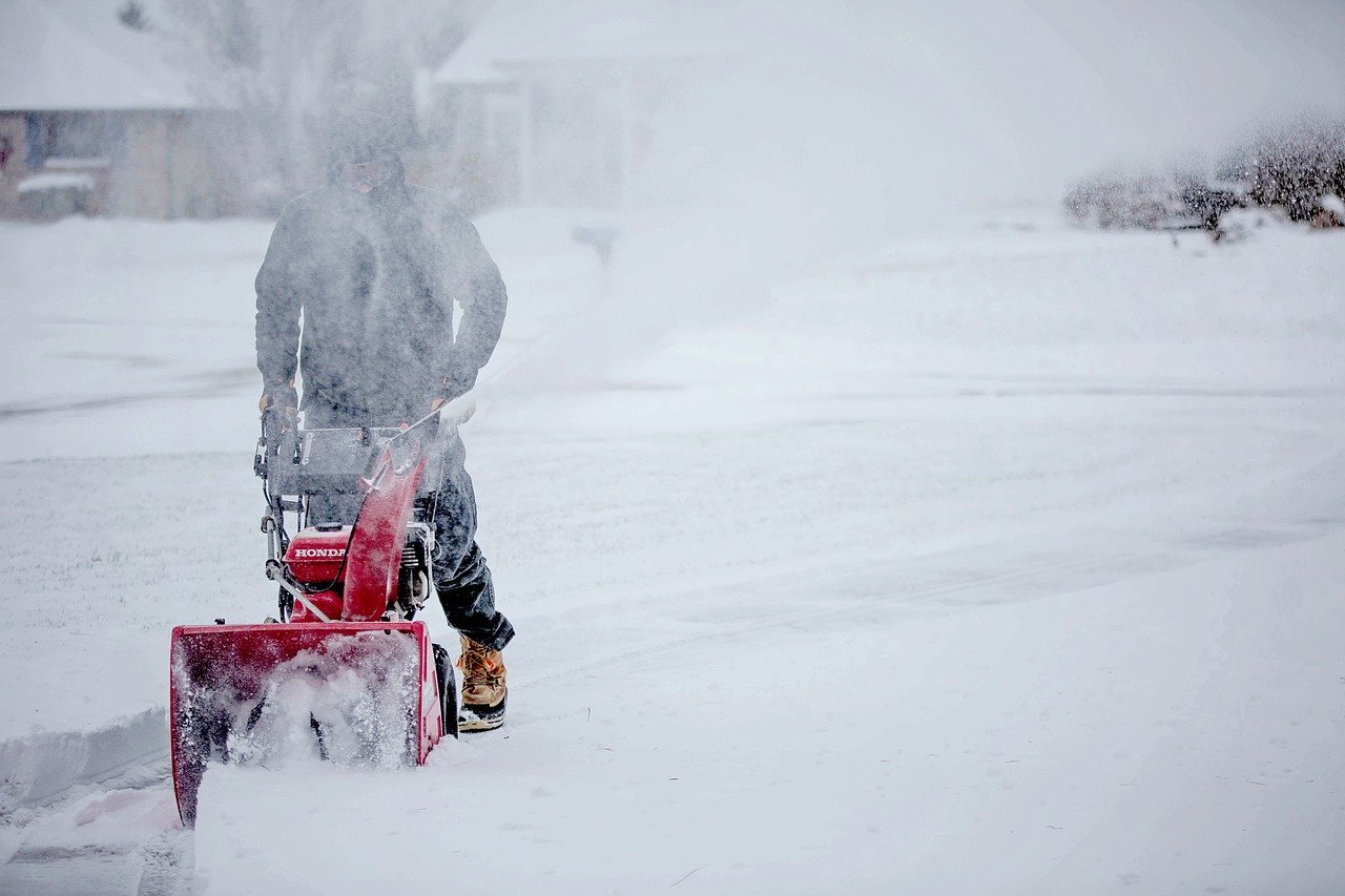 Le Sel de Déneigement : Utile, mais Attention à Vos Aménagements !