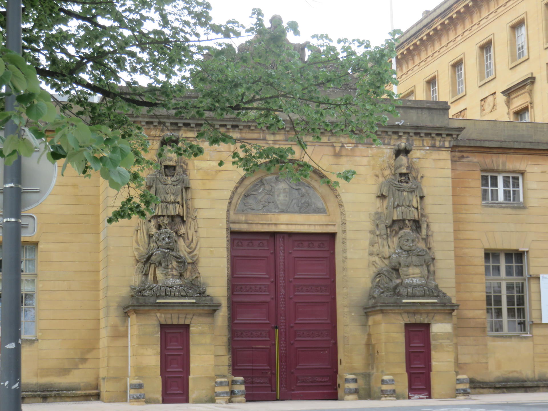 Tribunal img 3825