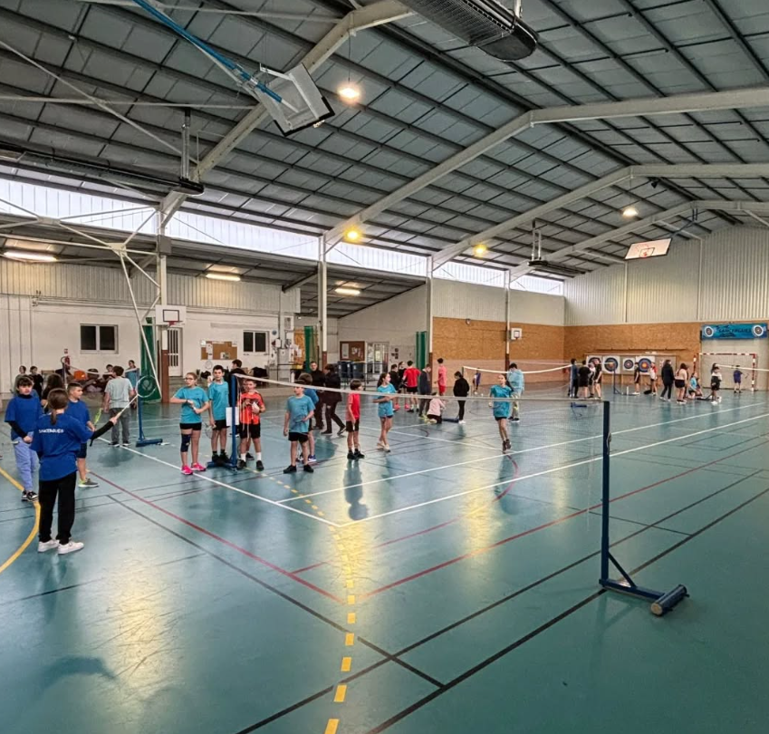 Badminton : L'équipe du collège George Sand sacrée championne de district !