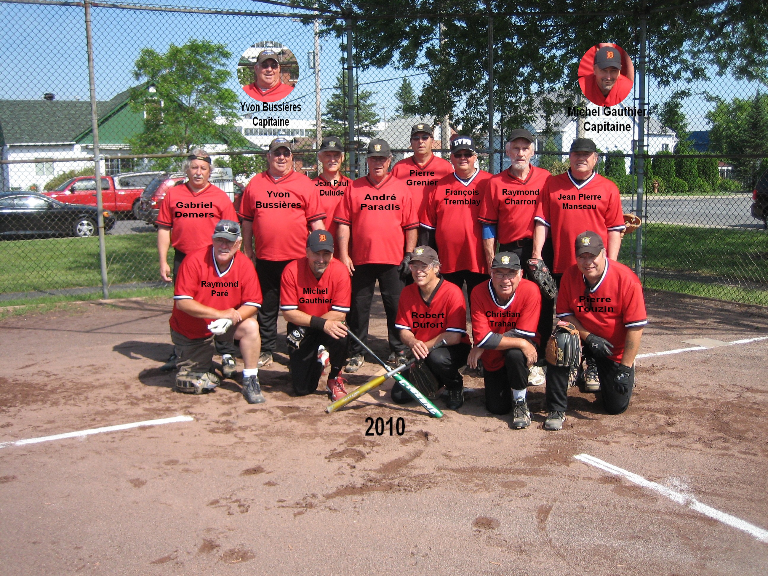 Equipe-des-Rouges-avec-noms-et-date-et-capitaines-encadres2010-003