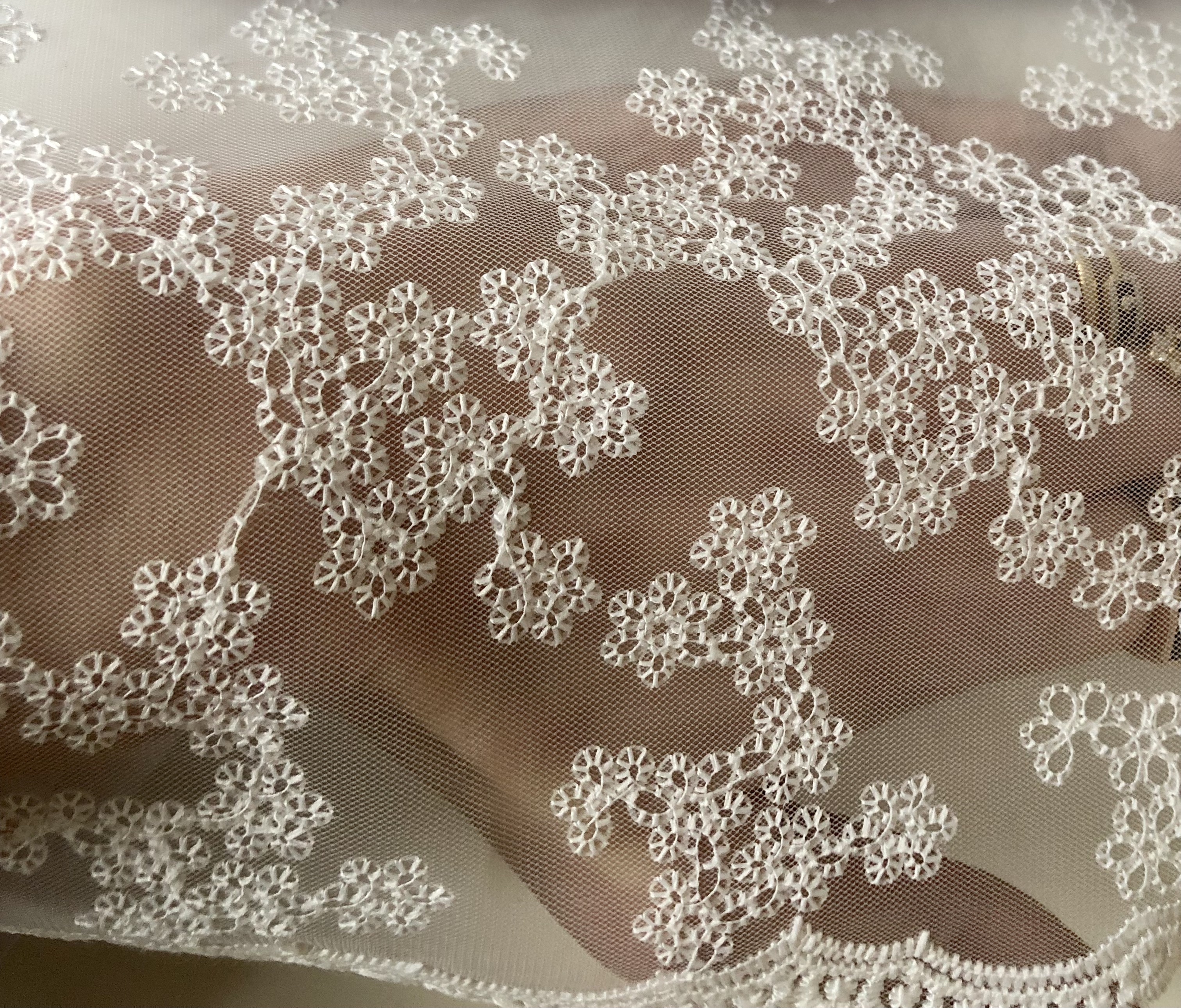 Tulle brode 