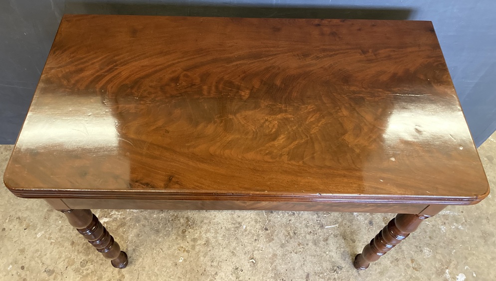 Table-a-jeux-restauration-2