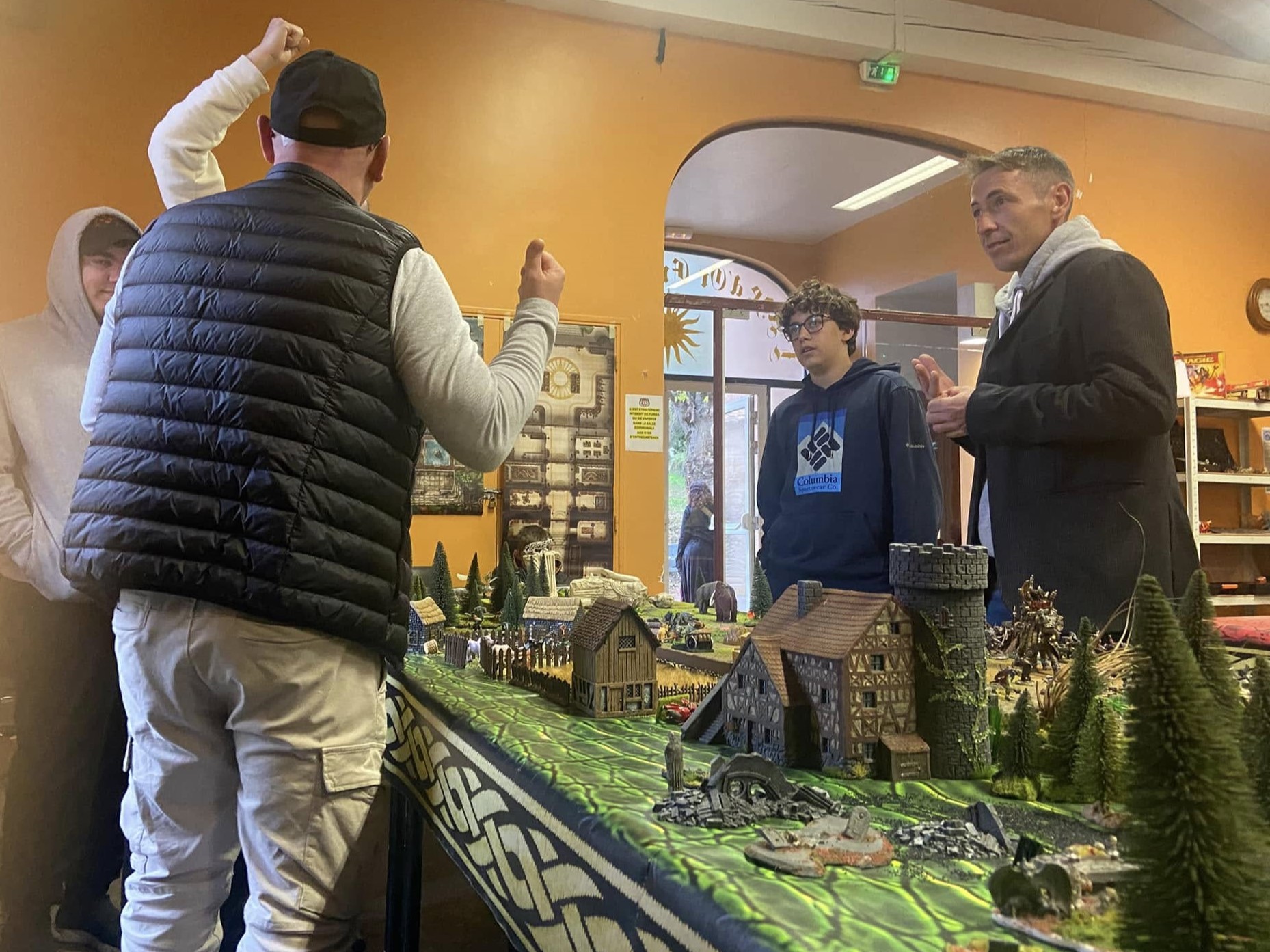 469043868 8981677725204893 1515940663884637876 n