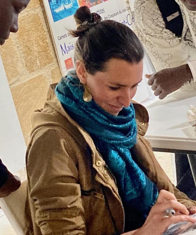 Jeanne moinet qui dessine