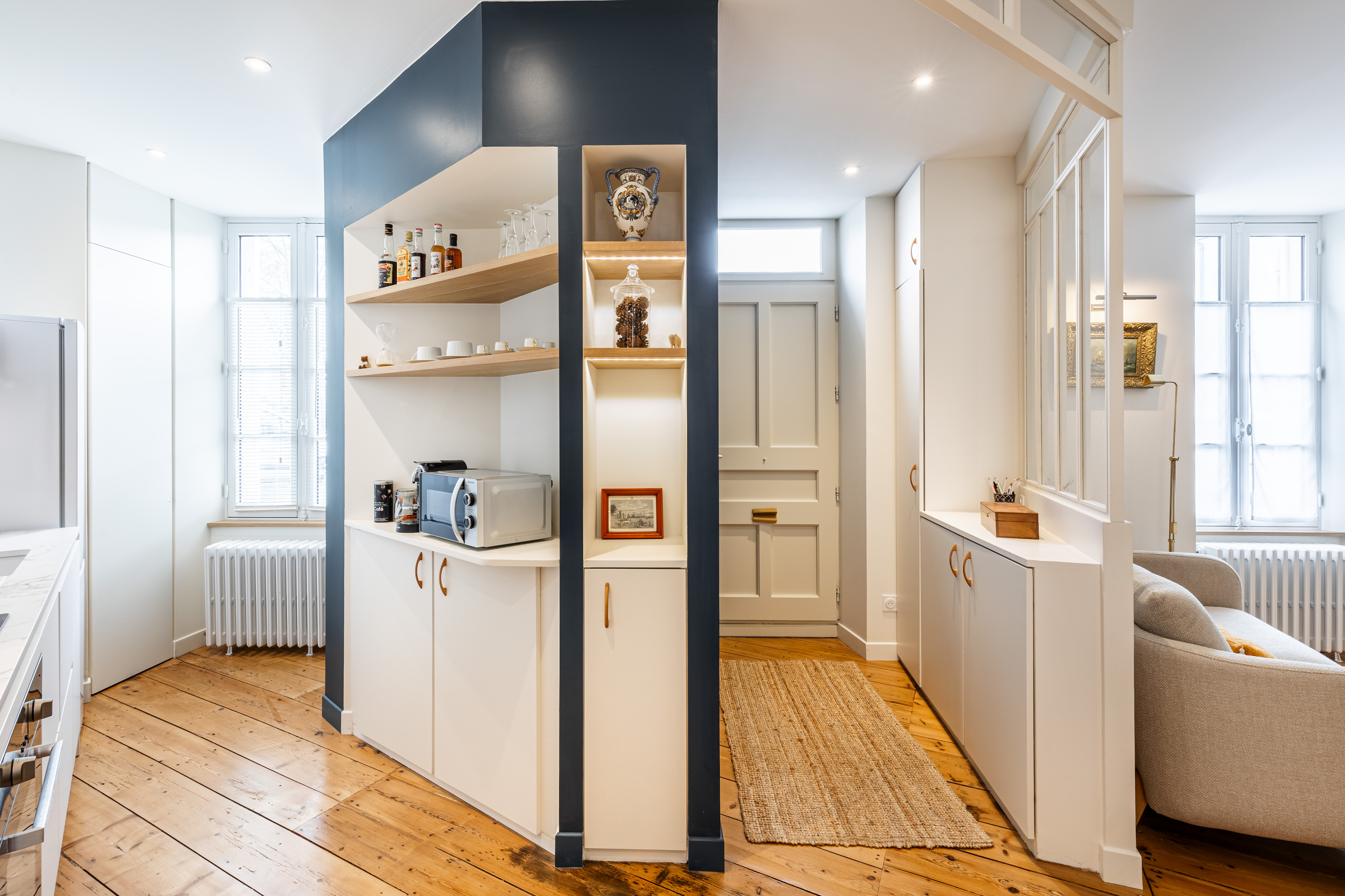 séparer entrée de la cuisine avec meuble de rangements