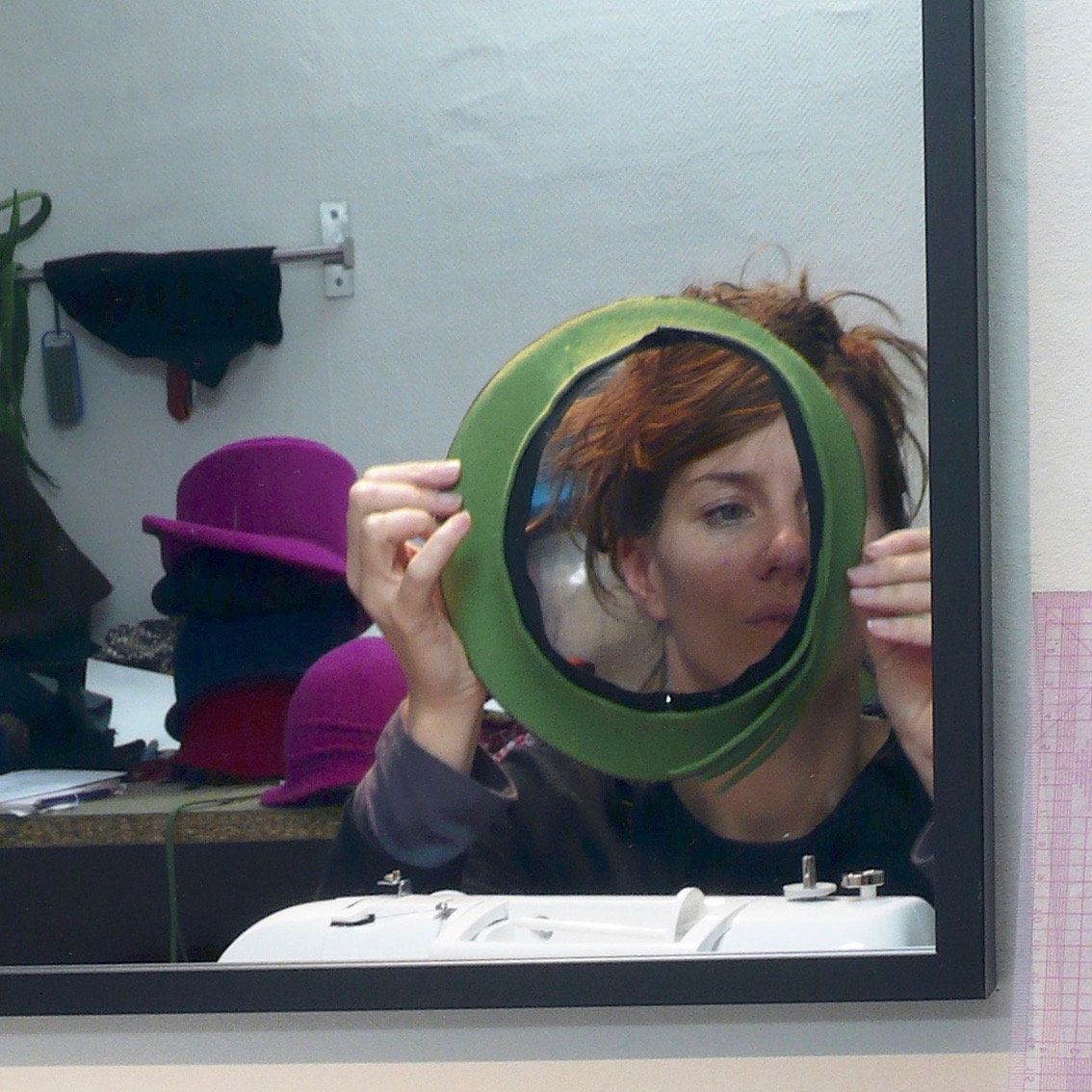 Delphine Baffier Atelier têt'en l'air Modiste Chapeaux et accessoires de tête Artisanat Fabriqué en france 