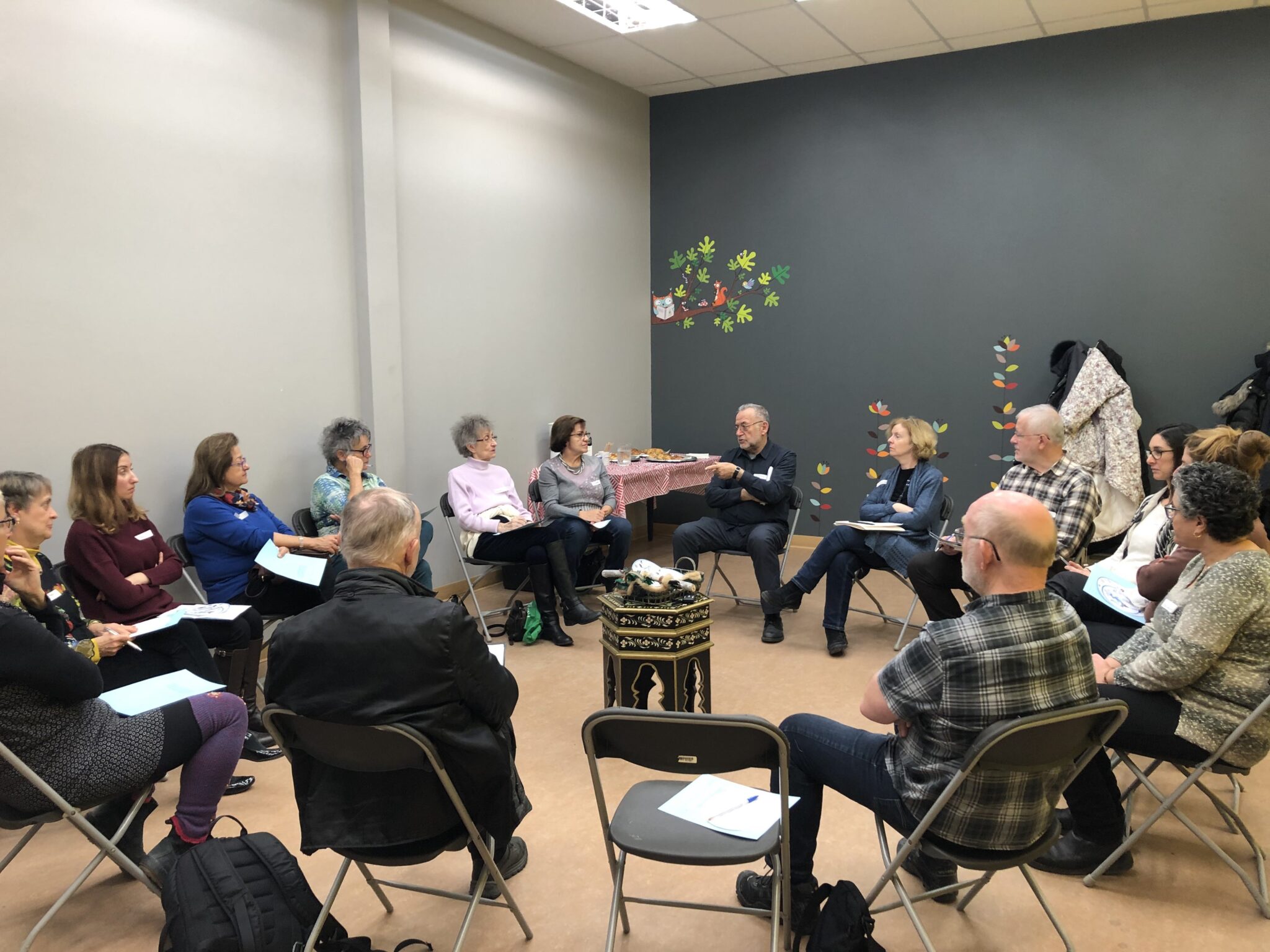 Cercle-de-parole-structure-sociale