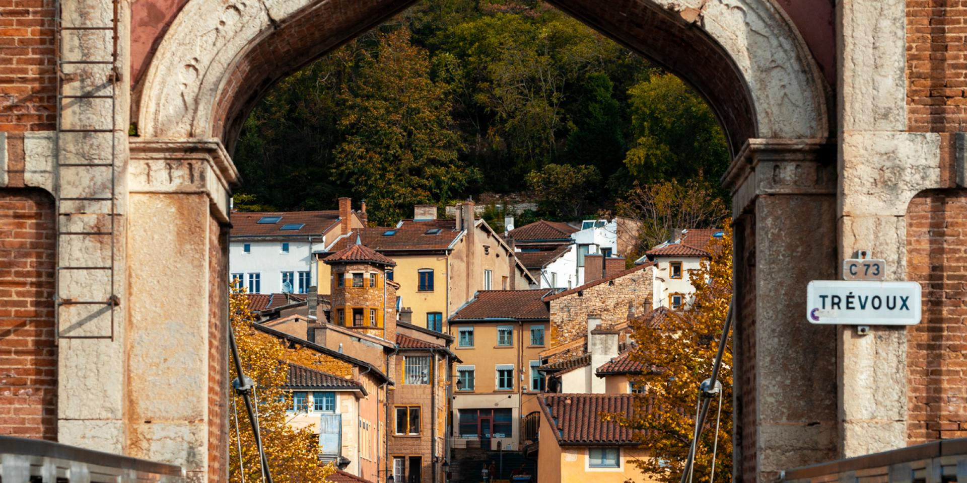 Trevoux vue passerelle