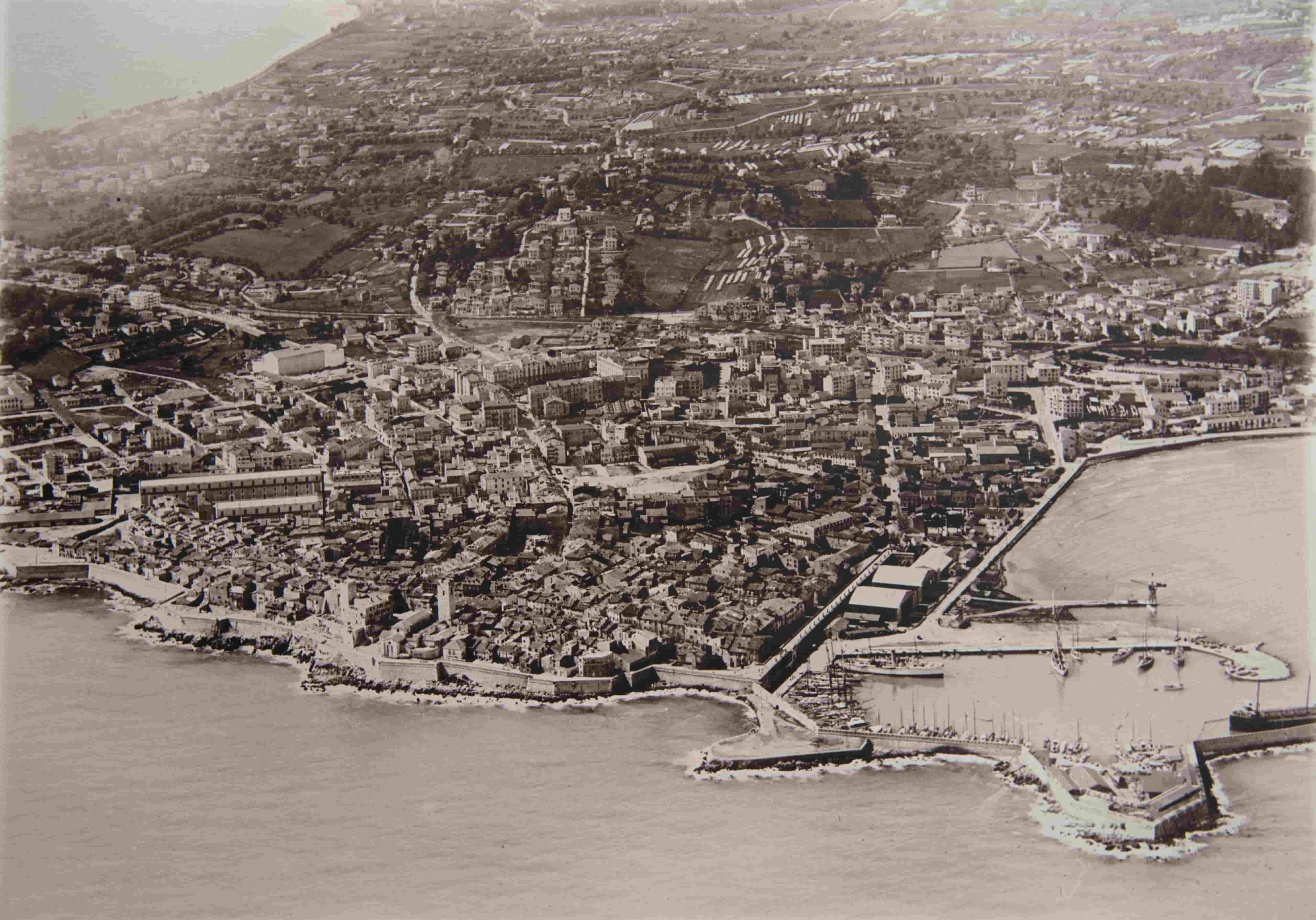 Vue-aerienne-1920 compress