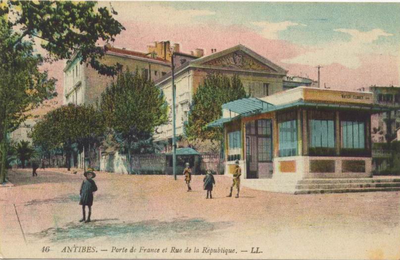 4-porte-de-france-arret-tramway