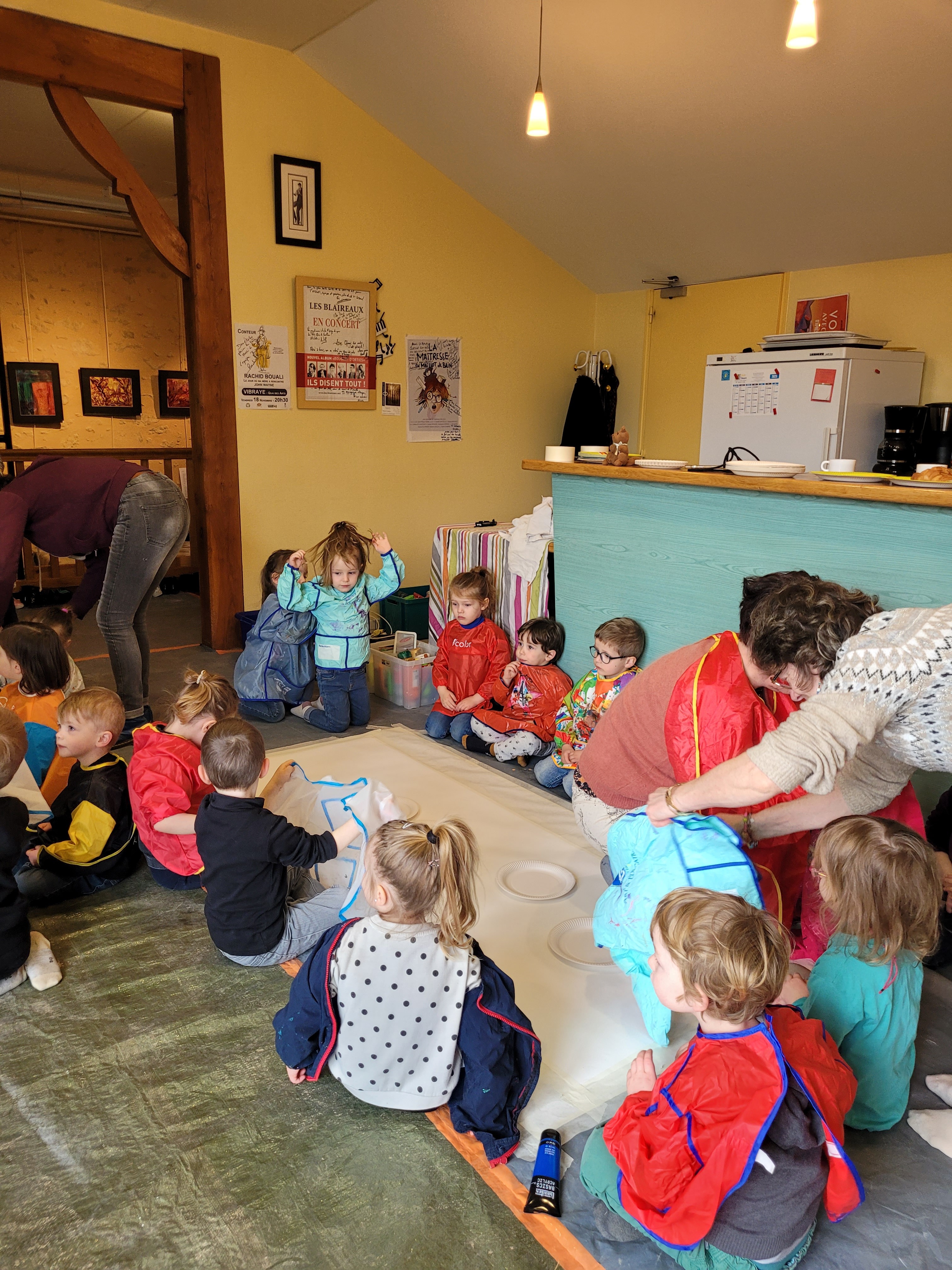 Quand de petites mains créent de grandes oeuvres au Quai des Arts - Vibraye