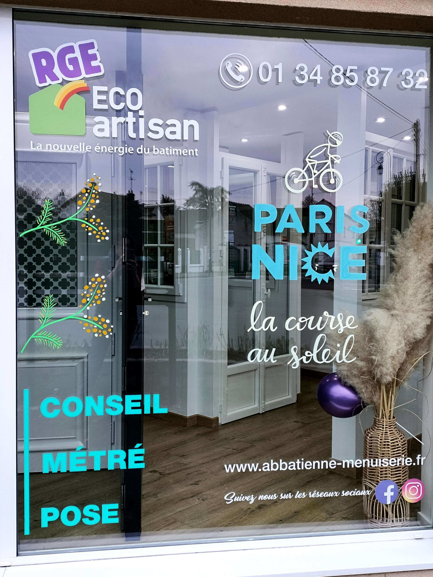 Vitrine peinte sur-mesure pour une course cycliste au Perray-en-Yvelines (78)