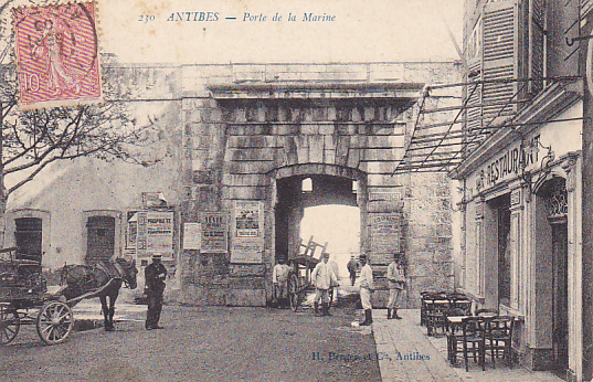 12-Porte-de-la-Marine