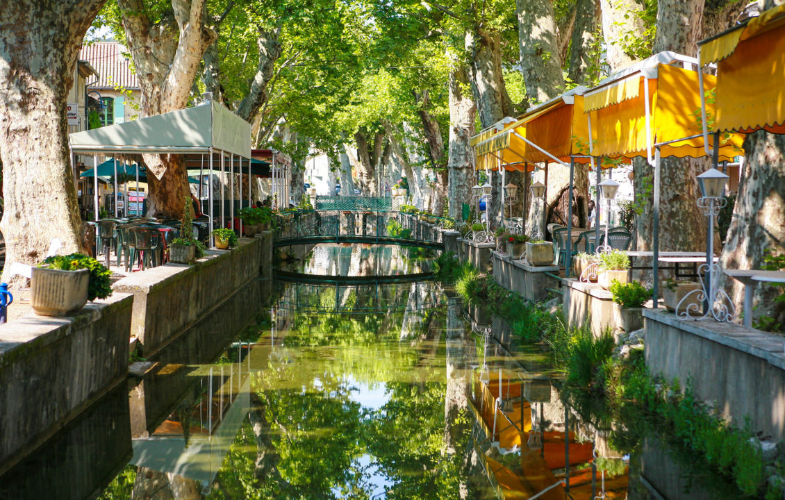 Goudargues-le-canal-gard-provence